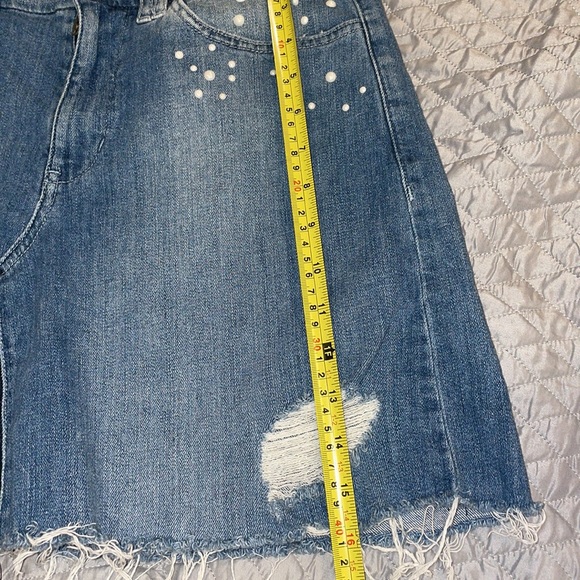 GUESS cute skirt - Picture 7 of 7